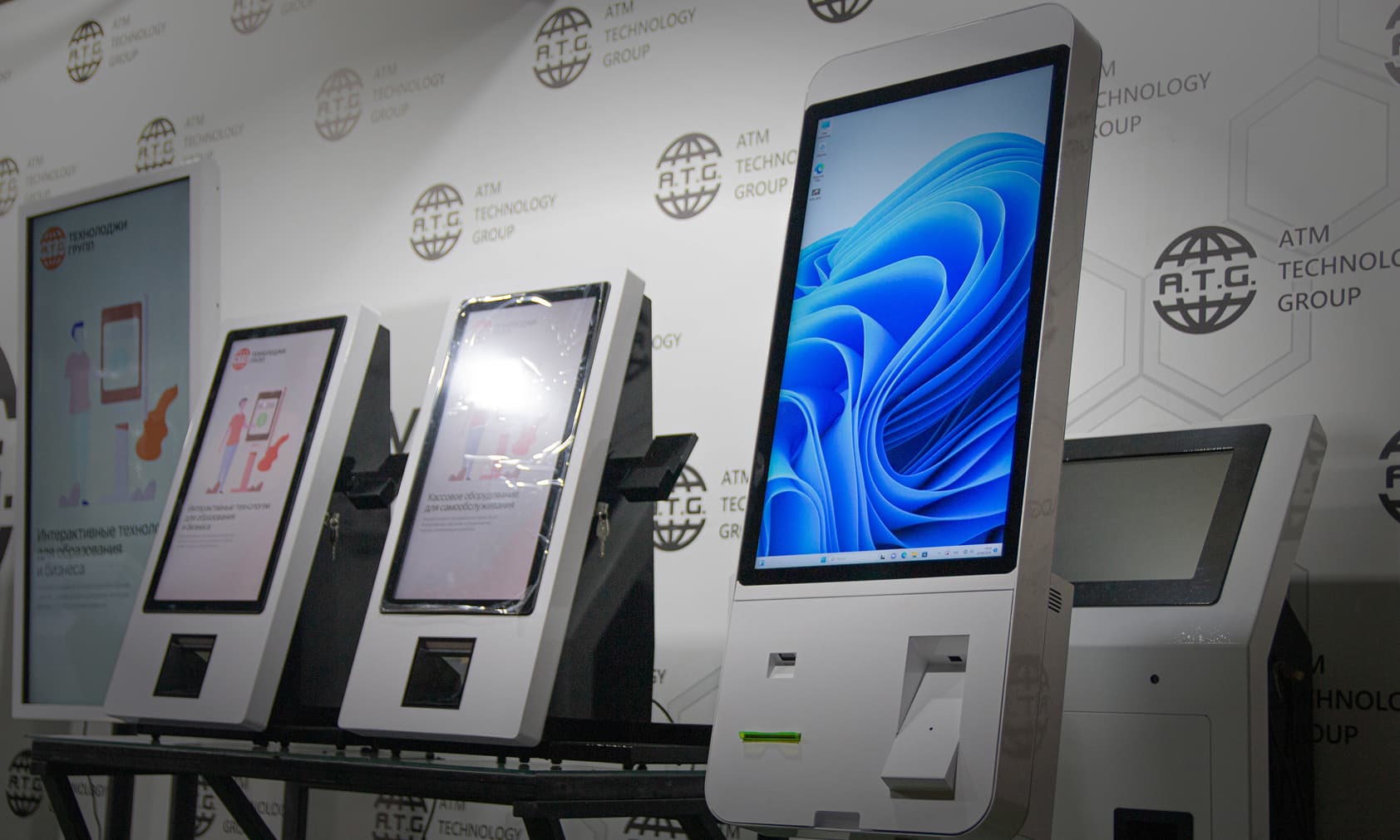 Кассовые киоски и терминал в «Санта» РБ Беларусь